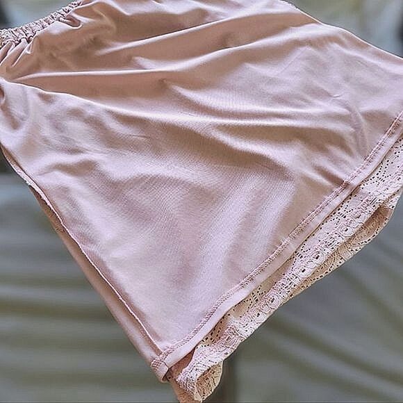 Vtg handmade blush pink embroidered cutwork lace midi skirt - Picture 10 of 11